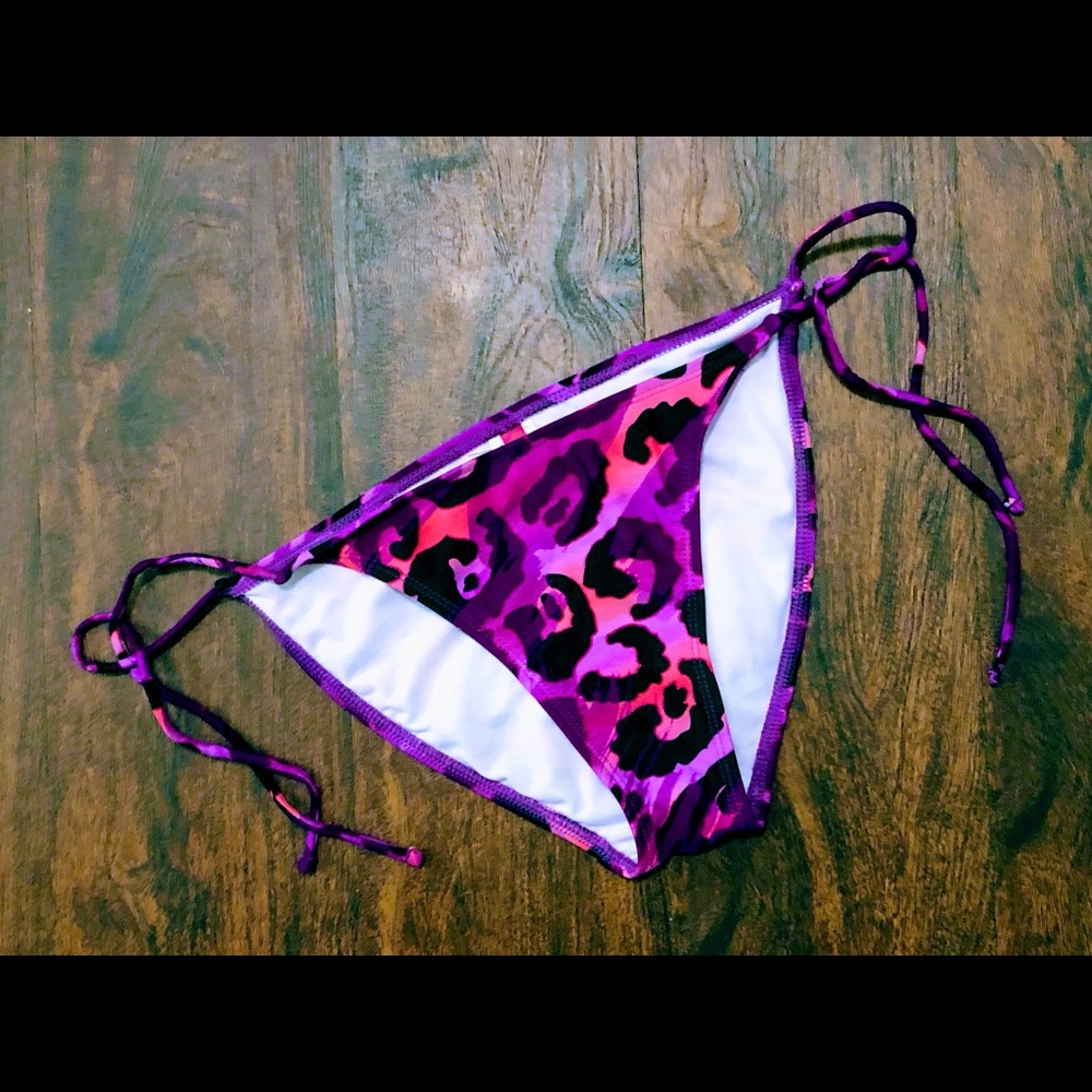 NWOT OP Classic Tie Swim Bottom; Juniors’ Medium